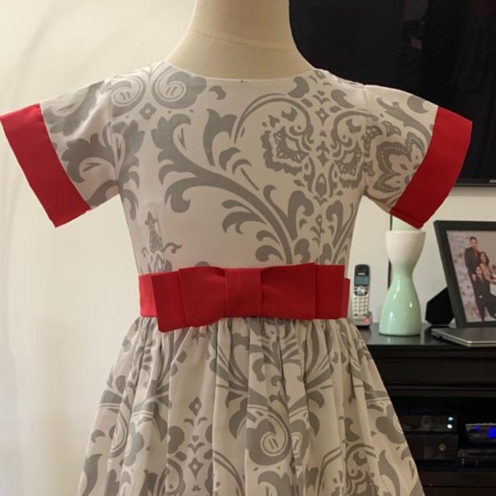 New dress for girls size 5